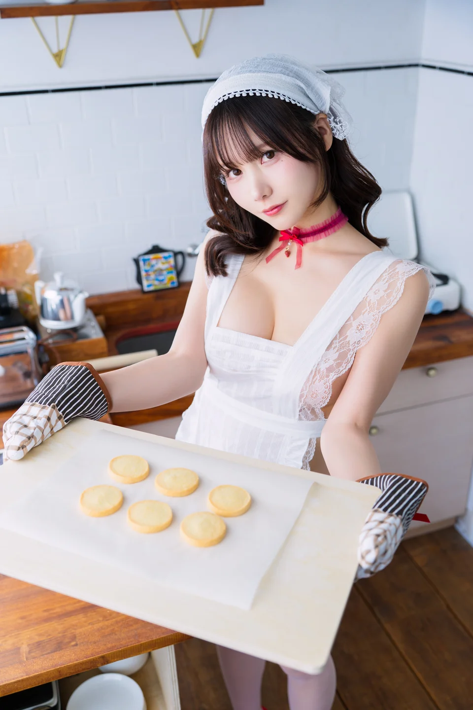 けん研（けんけん）_eat_me!_誕生日記念DL写真集_101P_1_15GB eat me!27.webp